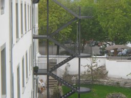 Aussentreppe gewendelt-009